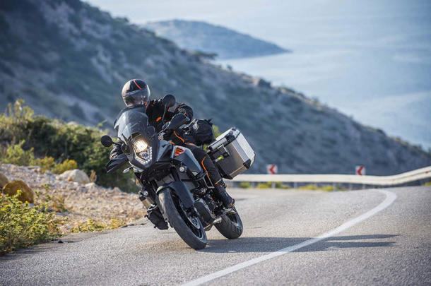 KTM 1050 ADVENTURE